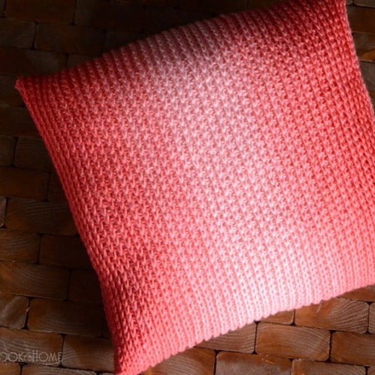 ombre crochet pillow
