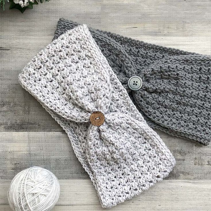 You can wear this ear warmer with any type of outfit. It's a simple but stunning pattern that's easy to crochet. Alter the pattern to make a twisted headband, or hide the seam with an embellishment like a button.