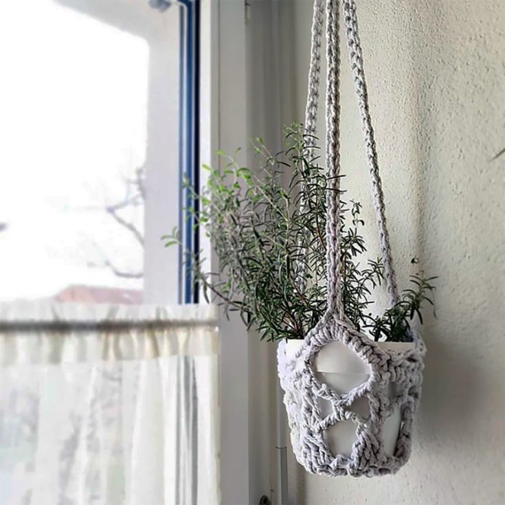 Rosemary crochet plant hanger