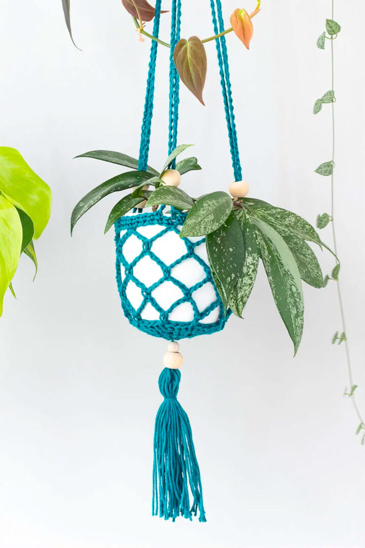Crochet Plant Hanger 25 Free Crochet Patterns • Made From Yarn