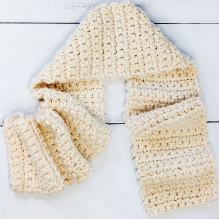 crochet beginner scarf with single crochet stitches