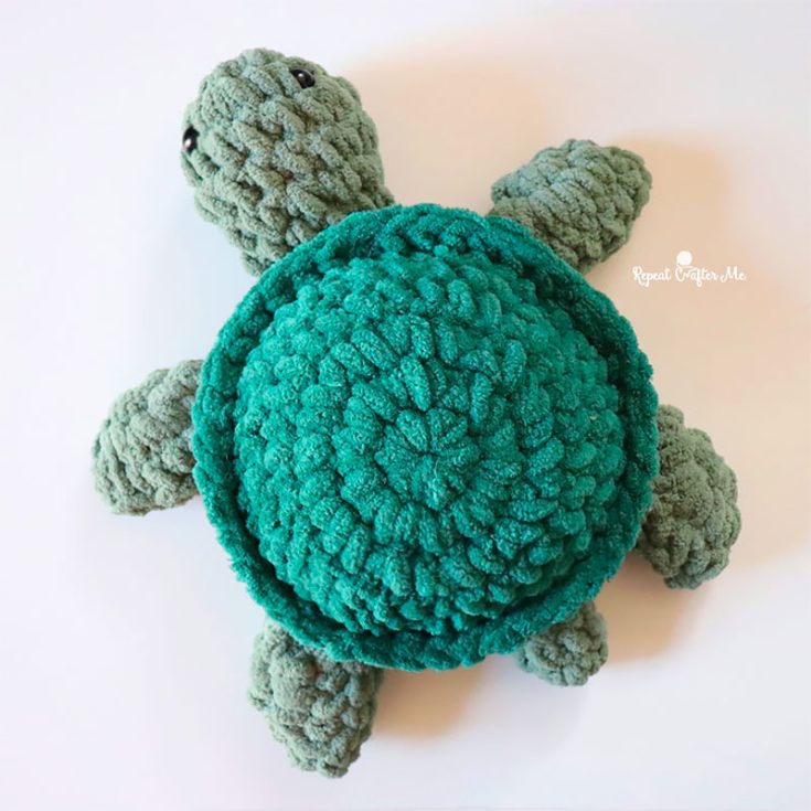 This deep green colored blanket yarn aptly embodies the mysteriousness of these deep sea creatures. This crochet sea turtle measures about 10 x 10 inches when laying flat and uses very simple repeating stitches. difficulty: beginner