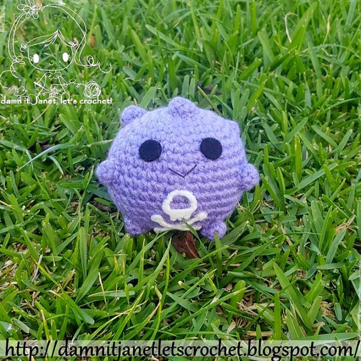 Although it looks so tiny and cute, this little Chibi Koffing can expel toxic gases through the holes in its body and poison its enemies. So be sure you stay on its good side!