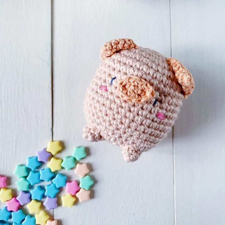 Make your own tiny piglet companion with this free pattern. It is definitely the cutest tiny crochet project you'll ever make!
