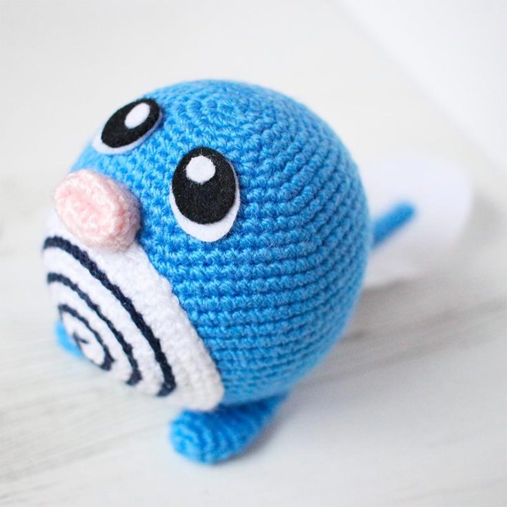 This water Pokemon resembles a cute tadpole. He's so adorable and is suitable for beginners.
