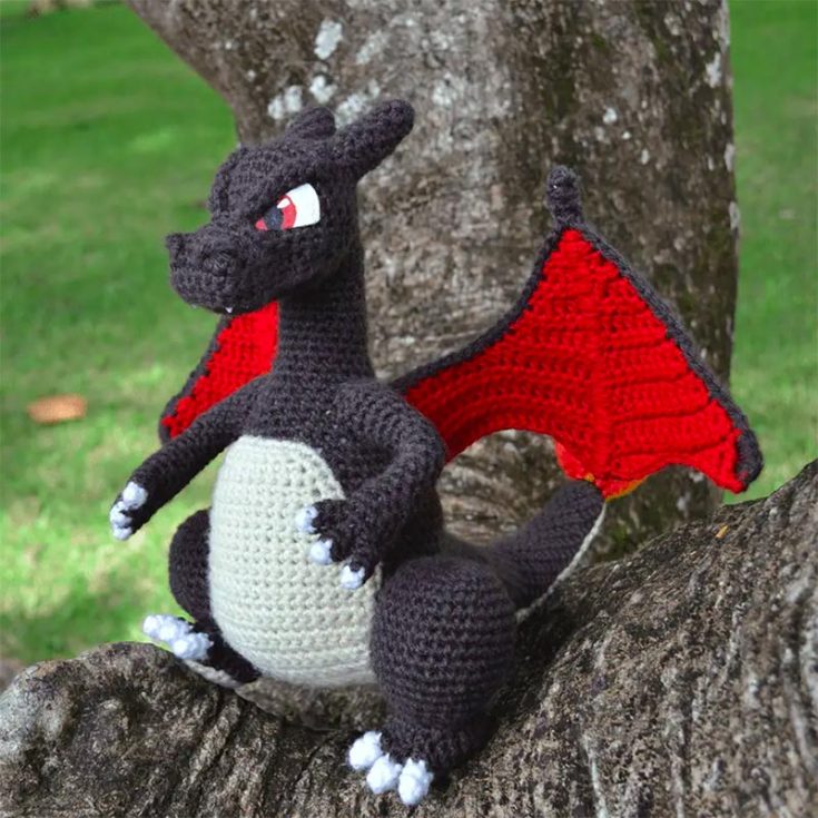 This crochet pattern is a detailed crochet pattern for making a small plushie of one of the popular Pok&eacute;mon characters, Shiny Charizard. This advanced-level crochet pattern is a must-have for any Pok&eacute;mon fan.