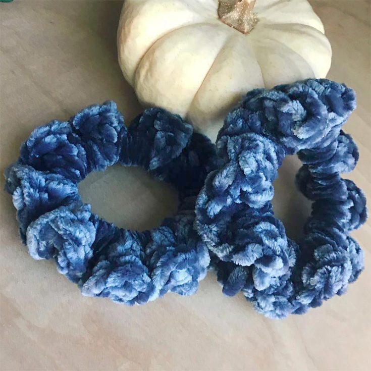 This free scrunchie pattern is easy and detailed to follow for beginners. It also uses Bernat Velvet Yarn, another 90s throwback making a comeback.