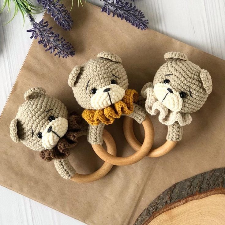 Crochet this lovely handmade bear baby rattle as a safe toy for some little infants. They're so cute and will definitely brighten up your day by making these.