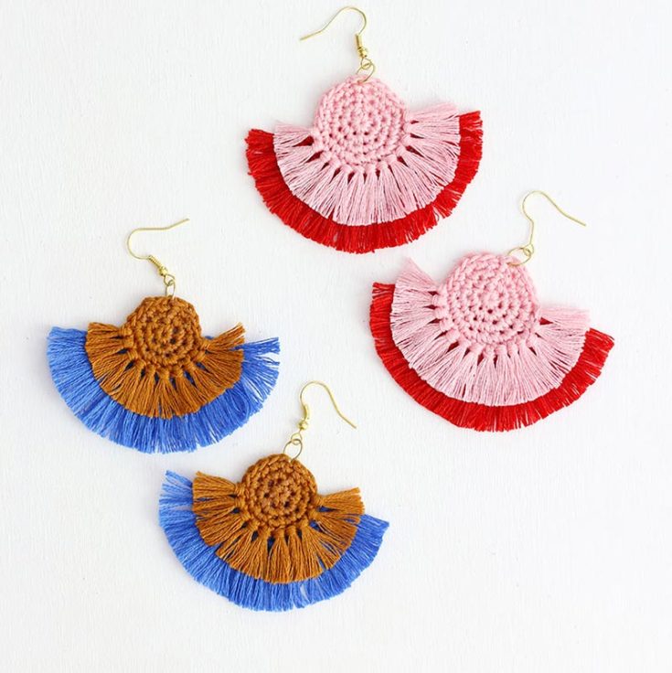 Here's a statement piece for you. You can adjust the size of the finished earring by making the fringe longer or shorter. It's all up to how bold you want these dangly earrings to be!