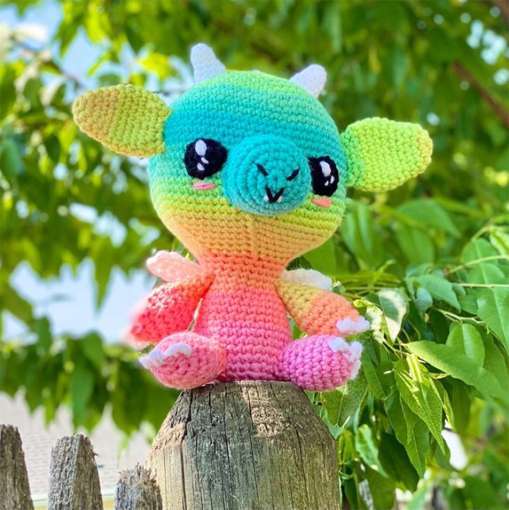 This free dragon pattern uses a handful of basic stitches, so this is great for advanced beginners and veteran crocheters alike. This bright, cute baby dragon is colorful and cheery and will definitely brighten someone's day.