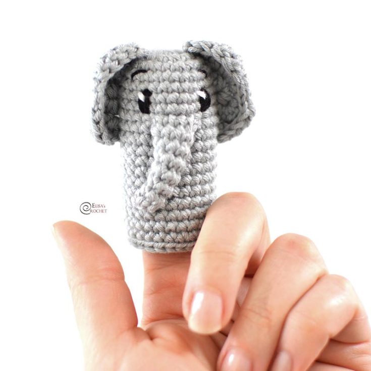Beaming and quick to crochet, this elephant finger puppet is the ideal accessory to bring some safari fun to your fingertips!