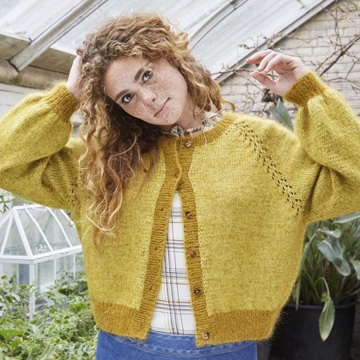 Dress feminine and sweet with this Anneli cardigan design. It is made to be oversized and comes with deep Raglan armholes for a more spacious and airy feel. It is knitted from the top down, and if you&rsquo;re wondering how to knit this cardigan knitting pattern, simply head over to the English PDF guide, which is free for you to access. Size: XS - XXL Skill Level: Intermediate