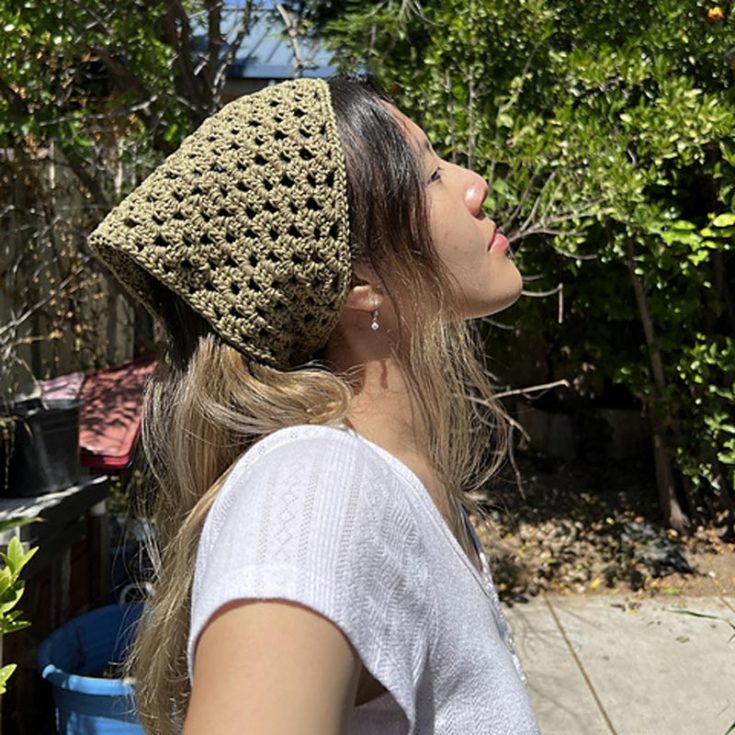 Let's get our hooks out and prepare for this super quick and straightforward summer crochet project. Next on this list is a lovely, simple granny square headscarf that uses only one skein of yarn! It's beginner-friendly as well!