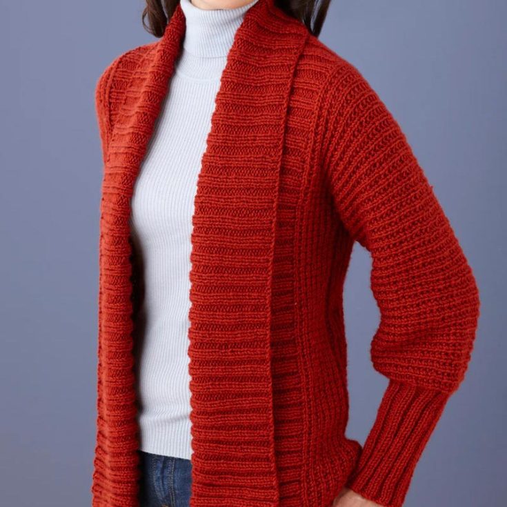 Check out this fantastic cardigan design that looks like it was made by a professional! It&rsquo;s so chic, and it's made from medium-weight yarn and a size 4 needle to keep it thick and cozy at the same time. Show off your handmade skills by pairing this sweater with any outfit of your liking. Size: XS - 2X Skill Level: Advanced