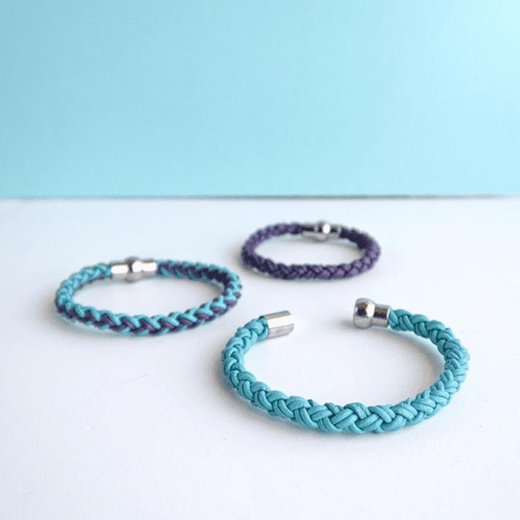 Leather bracelets are always in style and are so trendy to wear. Show off your bracelet-making skills with this pattern and make a few for yourself and your friends too. All you need are some leather cords that can be attained from your local crafting store, magnetic clasps, and epoxy glue.