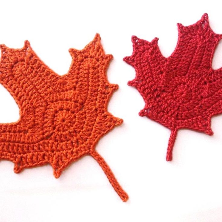 This particular sugar maple leaf offers a stitch diagram with some written instructions. This leaf pattern is relatively more time-consuming, but if you're well-versed in diagrams, you should be able to complete this quickly!