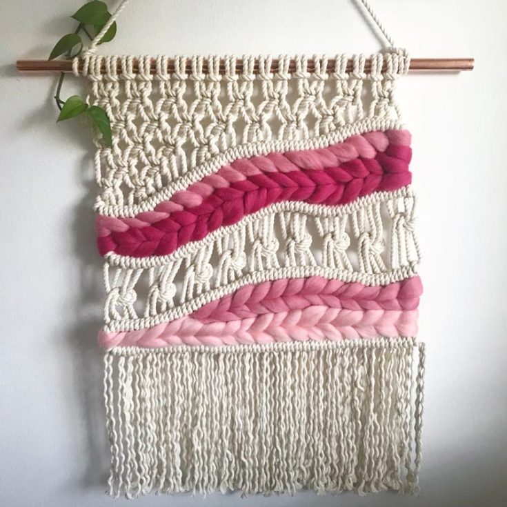 Learn how to fuse weaving into your macrame with this beginner-friendly pattern! It's easy to do, and the written instructions will make it a breeze. All you need to do is to do a lark&rsquo;s head knot, square knot, double half hitch, and vertical half hitch. As for the weave, a soumak weave, tabby weave, and rya knots will complete the whole design.