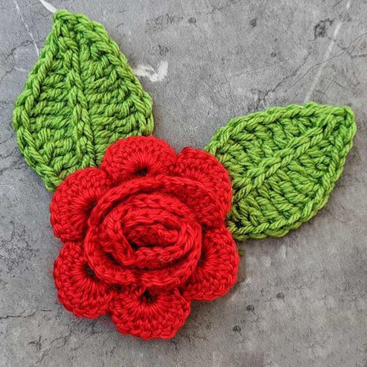 This tutorial features a pattern of a 6.5cm rhomboid leaf. It also has a YouTube video that guides you on this beginner-friendly crochet design.