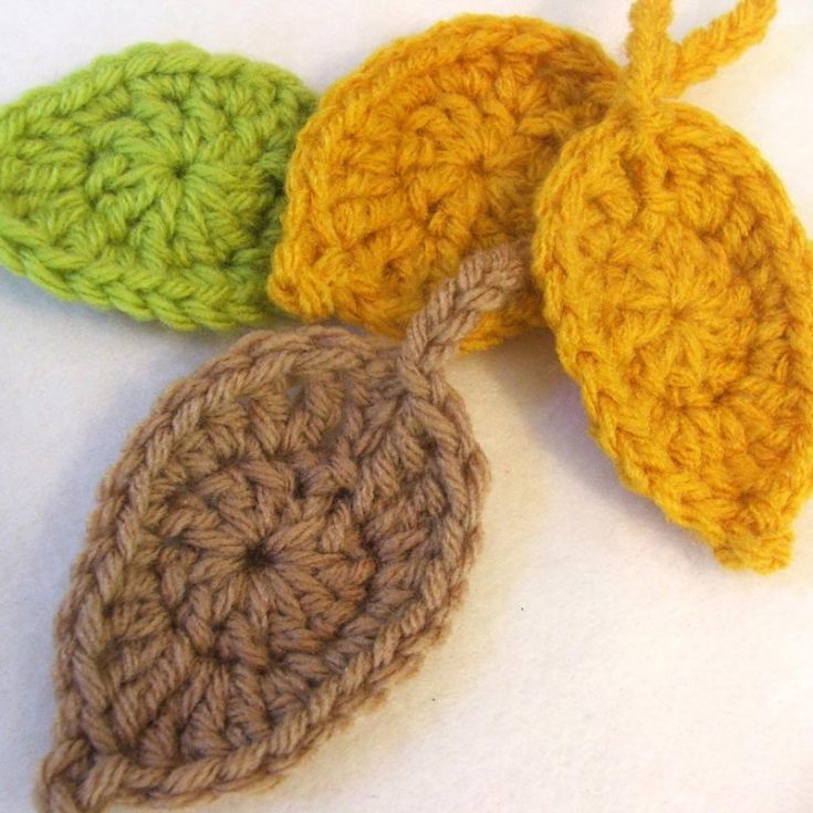 This pretty rhomboid leaf has a spiral circular pattern on the inside. Though there are no written instructions on this, only a stitch diagram, this pattern would be a breeze for advanced crocheters.