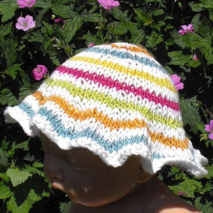 Say hello to this beautifully made and adorable silky stripey sunhat made for babies! It uses the fingering weight yarn and is catered to intermediate knitters, but advanced beginners are welcome to try it.