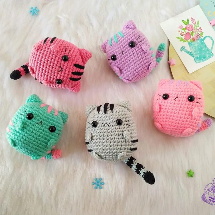 You may fall in love with these chubby cat amigurumi patterns after you've made one for yourself. They make for such adorable stress balls that you can feel free to squeeze every ounce of cuteness it has.