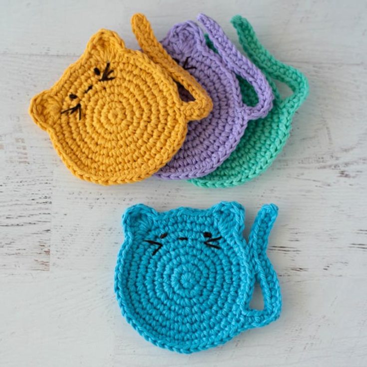 We can never have enough coasters! They go missing, but we need them to keep our precious surfaces from staining or being burnt. These cute crochet cat coasters are practical projects you should put into your to-crochet list now!