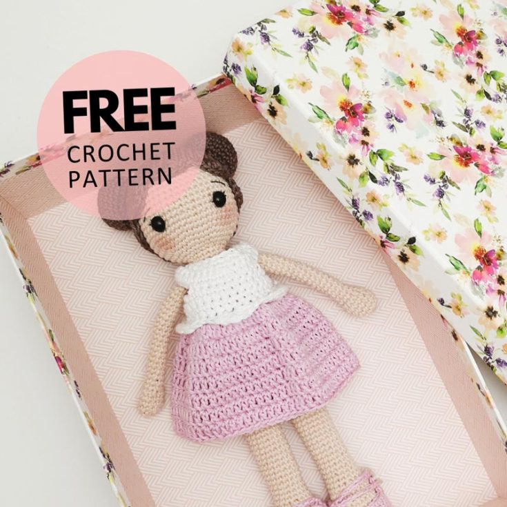 Lylah is perhaps the sweetest, most feminine doll you'll find on this list! She has removable hair, a dress, little shoes, rosy cheeks, and a cute outfit that puts together the look for her. She is quite literally the crochet Barbie doll, about 27cm tall.