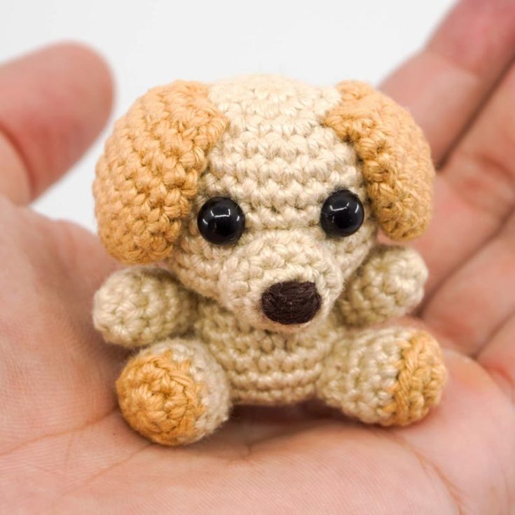 This man's best friend is for those who don't have that much time on their hands but would still like to have a doggo to call their own! He is an easy piece that uses only a single crochet.