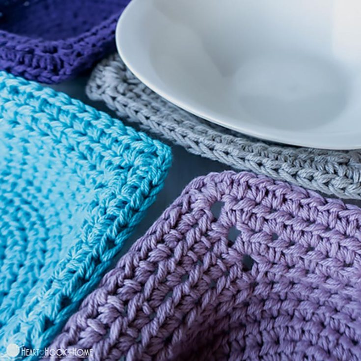 Here's a fun potholder twist! A design that can protect your hands from the searing heat of the bowl as it follows the curvature of the kitchenware. It's quick, easy, beginner-friendly, and comes with a video tutorial. This design fits any bowl with a diameter of 6".