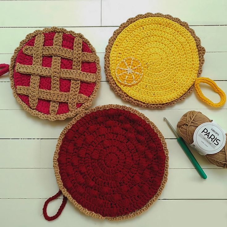 Aren't these crochet potholders adorable? If you plan on baking a pie anytime soon for any occasion, these potholder designs would be the perfect decor to pair it up with! This intermediate pattern allows you to choose between a lemon, raspberry, or cherry pie, and the size is customizable!