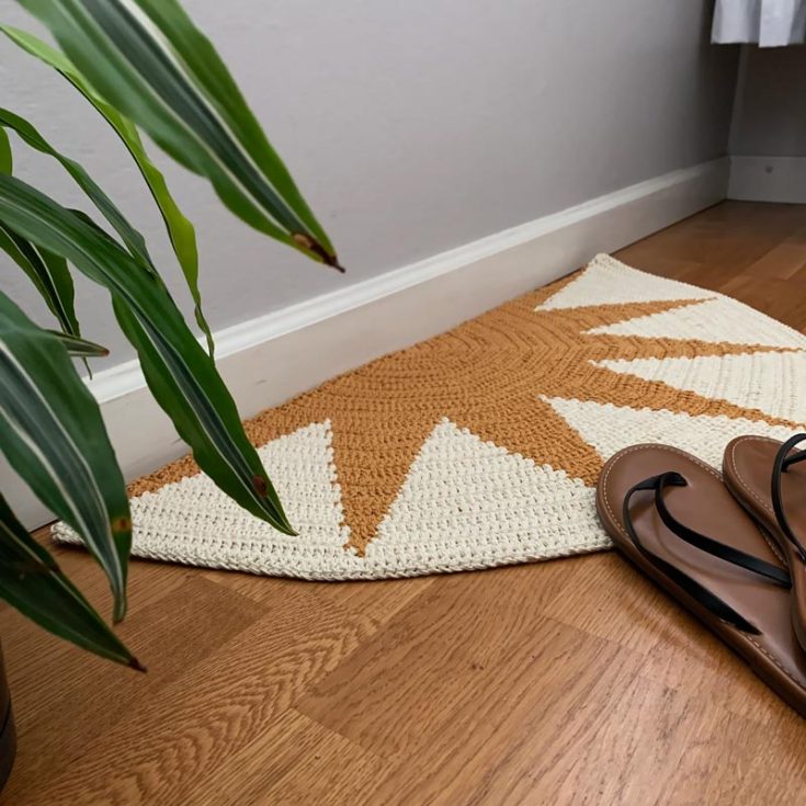 Bring the rays of sunshine into your doorstep with this unique Elio Rug made using tapestry crochet techniques. It may be a little challenging if you are new, but with detailed instructions and a video tutorial, you'll be guided through every step.