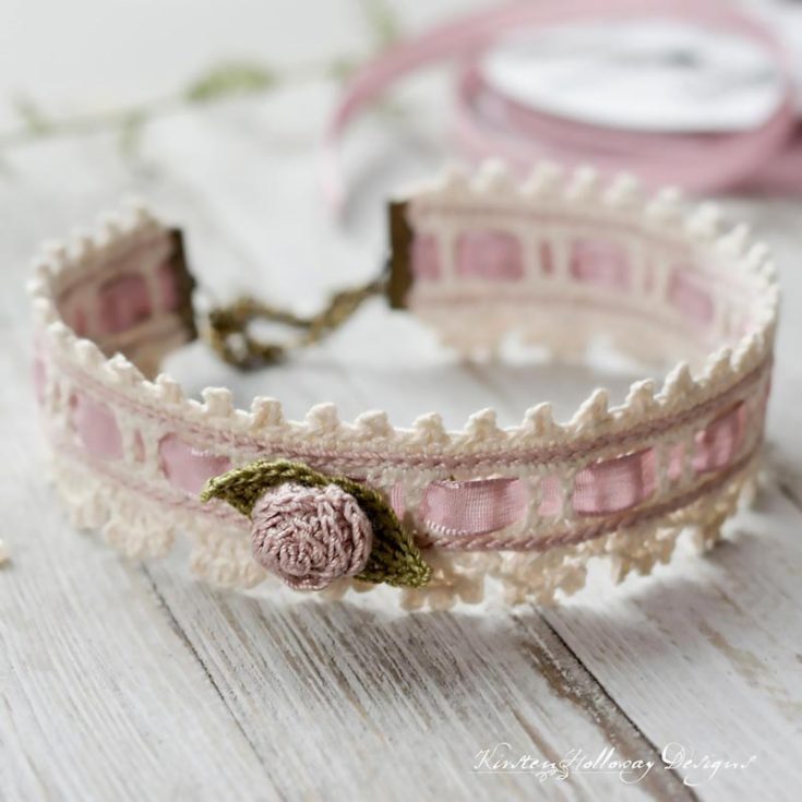 Demure, cutesy, and feminine? Here is the epitome of a pretty girly bracelet for vintage tea parties and flower picnics or to be paired with any soft-girl look. Though these crochet bracelet patterns are meant to be a choker, you can easily use them for a bracelet design.