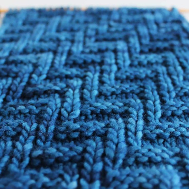 The Diagonal Chevron Zigzag Stitch is also known as the Rib and Welt Diagonals. It&rsquo;s a 16-row repeat pattern with a bold graphic design to the fabric. It&rsquo;s a reversible pattern that lays flat; however, if the sides curl a little, just add some light blocking to them.