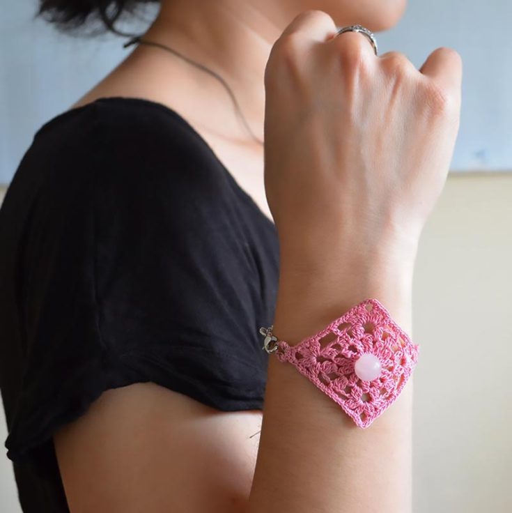 Are you a fan of lace? You'd have so much fun making this statement lace crochet bracelet. Isn't it gorgeous? It's a great crochet project for avid beginners!