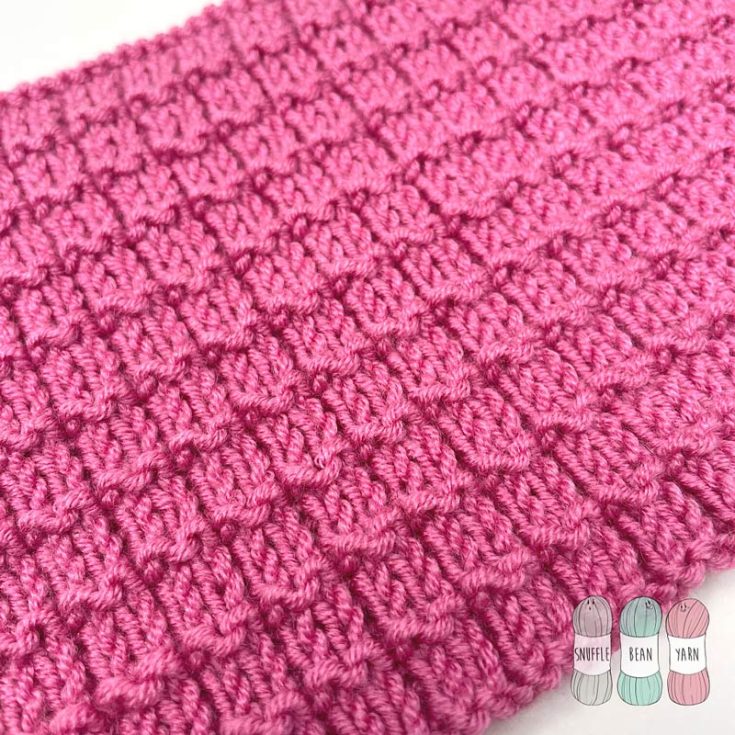 Here&rsquo;s a stitch pattern with three stitch pattern repeats and a 4-row repeat. It&rsquo;s a versatile pattern, not a reversible stitch pattern. Not only that, it creates lovely symmetrical textures on the fabric.