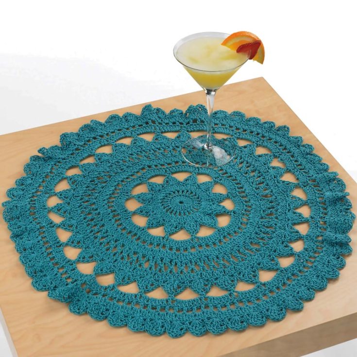 Are you missing the salty tang of the beach and the cool breeze of the sea? This easy Mediterranean surf doily will be a lovely reminder of the beauty of the coast and all that beckons in the sea.