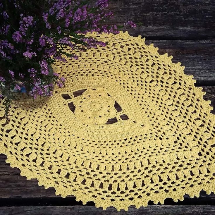 This oval-shaped design stands out from traditional round doilies, offering a unique and eye-catching alternative. This pattern comes in written instructions and a video tutorial for visual learners, so avid beginners can try it if they're up for the challenge!