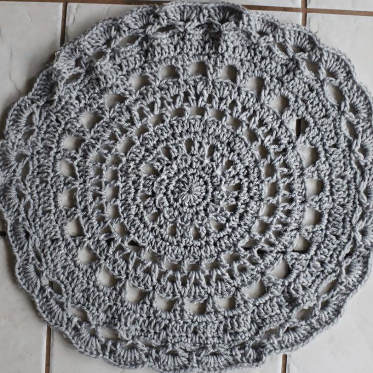 Do you know how to double-crochet? If you do, you will nail this doily project, as it's made of double crochets! It's so easy to make it into a wall hanging since this is a reasonably large doily pattern!