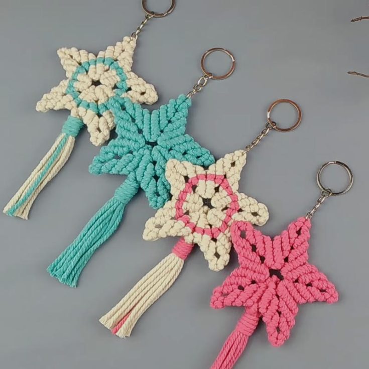 Try making this lovely star keychain by following the YouTube tutorial! It&rsquo;s a pattern fit for confident beginners and intermediate crafters, and it also looks perfect as a Christmas tree ornament.