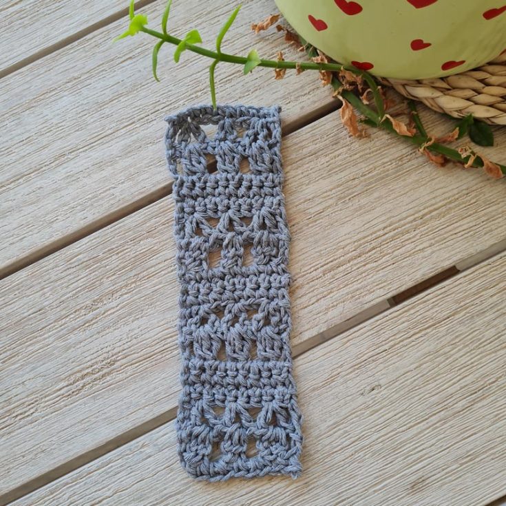 Inspired by the romantic city of Turin, Italy, this lacy bookmarker is a quick project with a bit of texture and is the ideal size and length for most books.