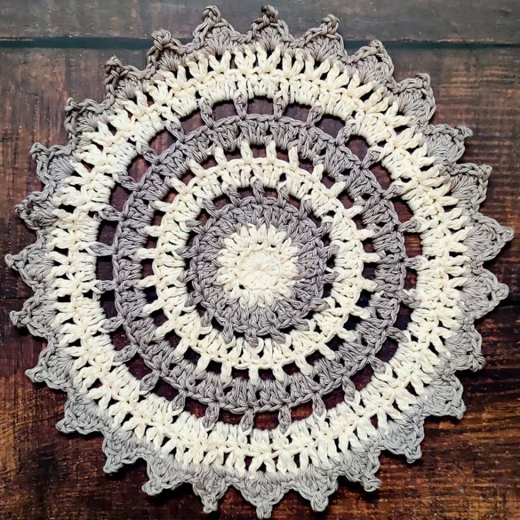 Have some fun with colors by making an alternating ombre-colored doily! You can create one by changing the color tones according to your liking, and they would also be great with a single solid color.