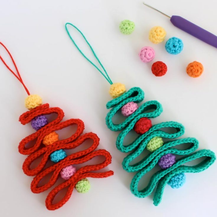 We&rsquo;re sure you&rsquo;ve never seen this unique crochet ribbon Christmas tree ornament! What a fun yet easy way to add personality and color to an otherwise traditional tree.