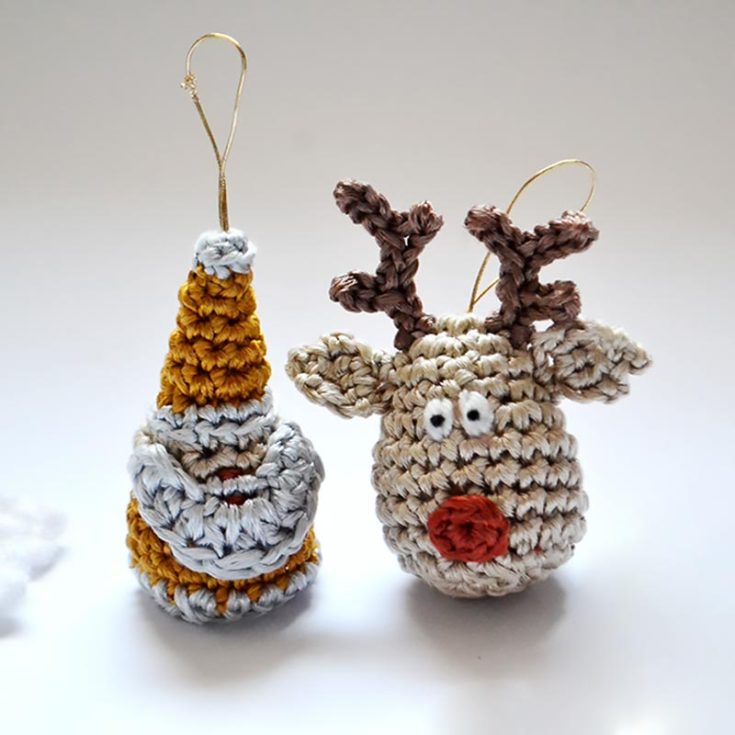 How could we forget the bold and strong Reindeer working hard to pull Santa&rsquo;s sleigh? Make this silly little guy to complete your tree.