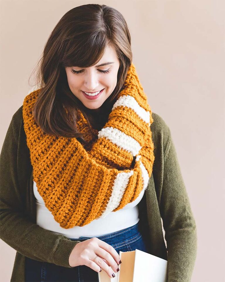 35 Free Patterns For Crochet Scarf • Made From Yarn