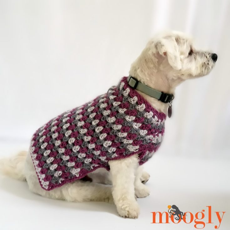 Looking for something a little more dressy? This dog coat features distinct textures and patterns, consisting of two parts: the back and the belly.