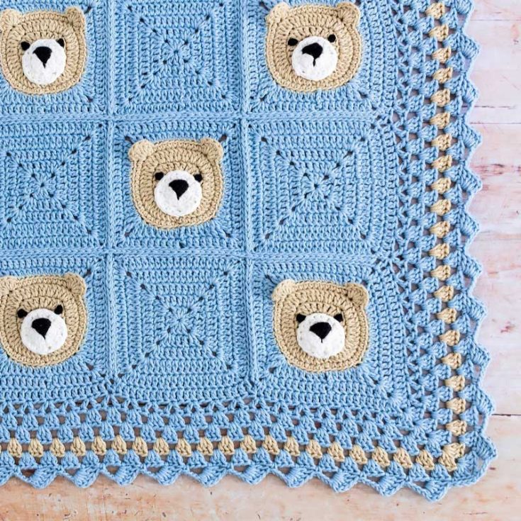 Get ready for cuteness overload with this teddy bear blanket! The charming teddy bear motifs take it to the next level, making it a delightful project perfect for eager beginners.