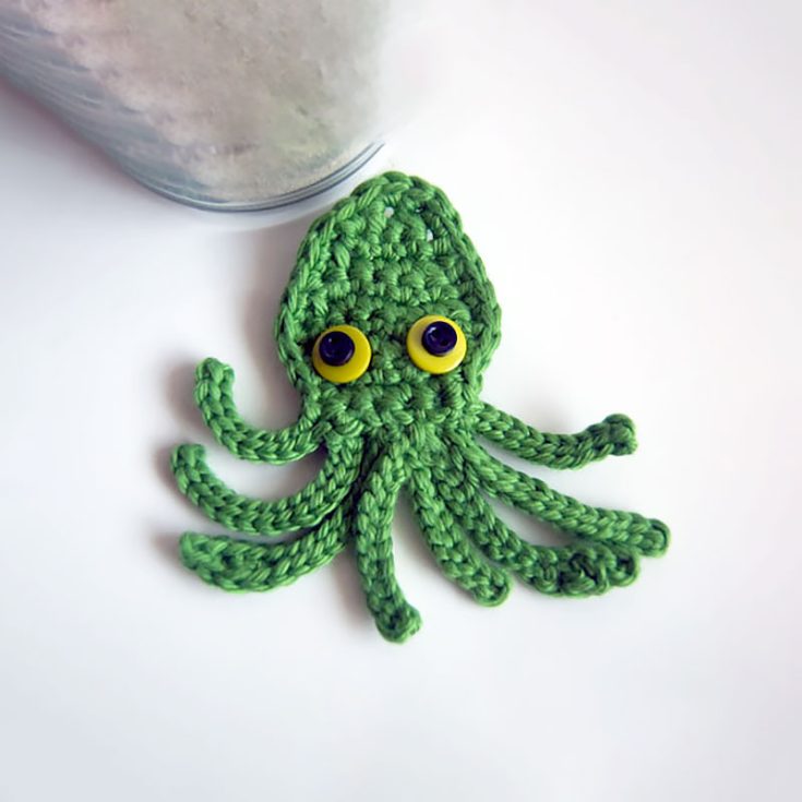 With its big, bold button eyes and playful tentacles, it's the perfect splash of fun for towels, kids' clothes, or even a quirky hat. Endless possibilities, and it&rsquo;s guaranteed to make everything 8 times cuter!