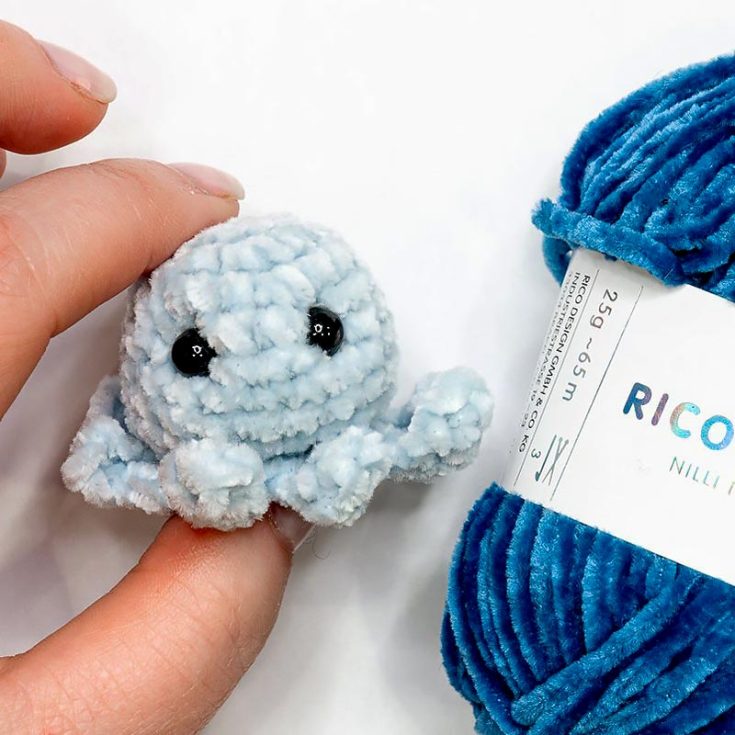 Octo the Ollie is another no-sew crochet pattern that can be worked up in 20 minutes. This mini octopus pattern includes a step-by-step video tutorial as well.